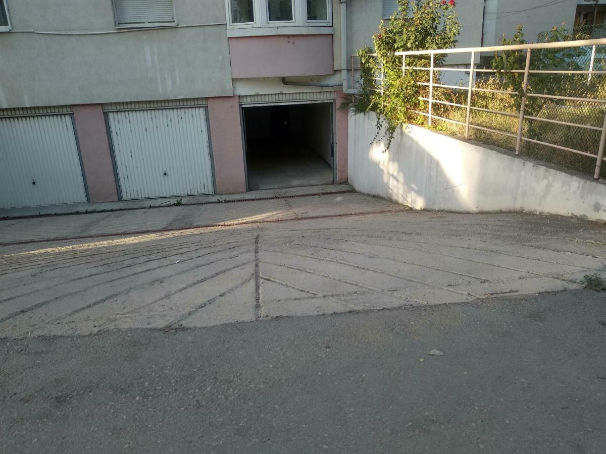Tea Apartment Kumanovo Exterior foto